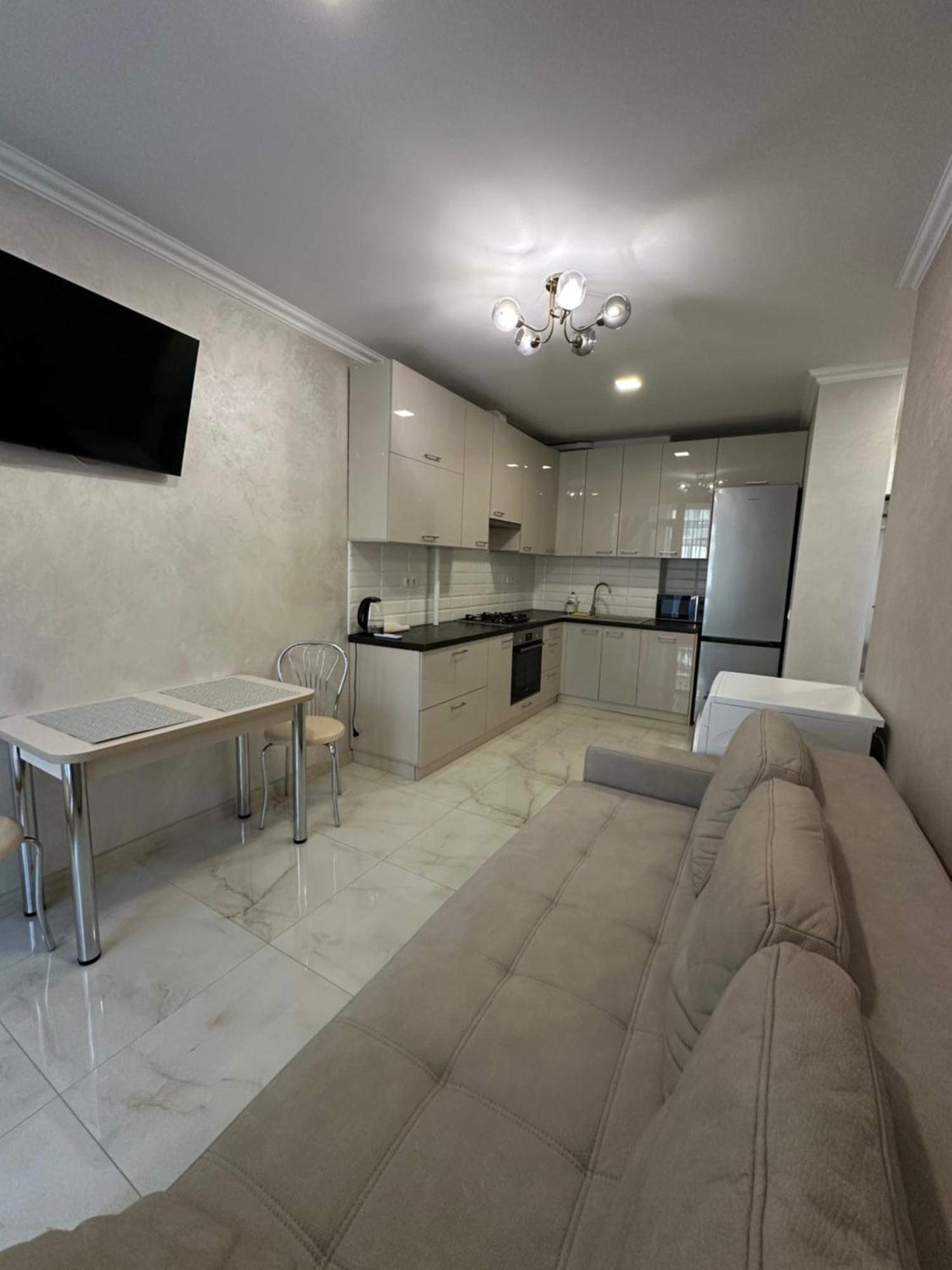 Avalon On Lypynskogo Street Apartamento Lviv Exterior foto